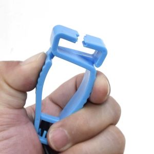 Buy cheap Wholesale Glove Clips Safety Holder Multifunctional Portable Reusable Plastic Glove Clip from wholesalers