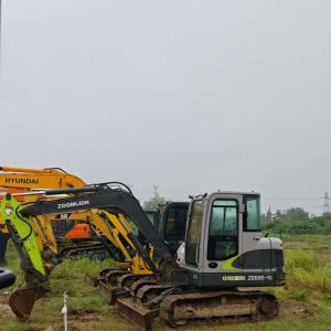 Buy cheap Cheap Price Chinese Mini Zoomlion Ze60 Excavator Small Ze60 Digger Crawler Excavator from wholesalers