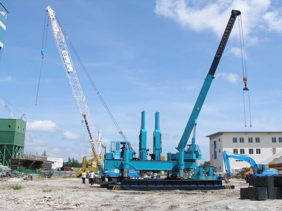 Buy cheap Rotary Hydraulic Piling Machine , Precast Concrete Pile Pressing Machines from wholesalers