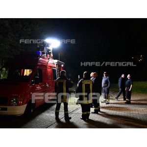 Buy cheap 4x100w Homogeneous Tripod Led Balloons With No Shadow from wholesalers