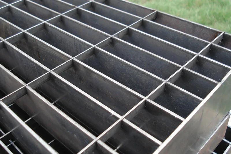 Plain Style and Serrated Style Pressure Locked Steel Grating with I Bar Type for