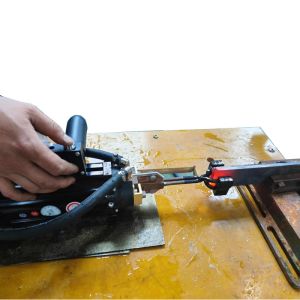 IGBT+DSP+CE Protable Induction Heater Machine With Metals Sheet