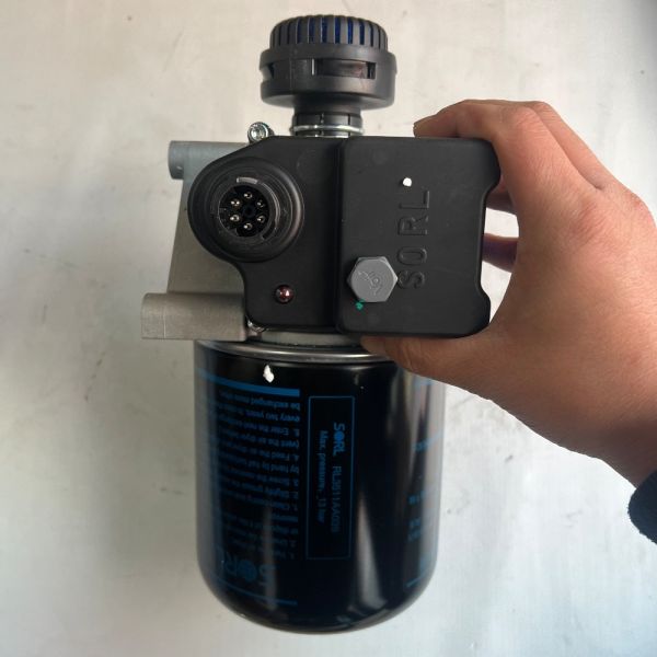 Quality Advanced Air Dryer Assembly with 340L/min Air Intake Rate 990-1050kPa Relief Pressure and ≥70% Drying Efficiency for King Long Buses for sale