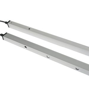Multibeam Infrared Sensor for Sectional Doors | 1-8m Range, 20ms Response,