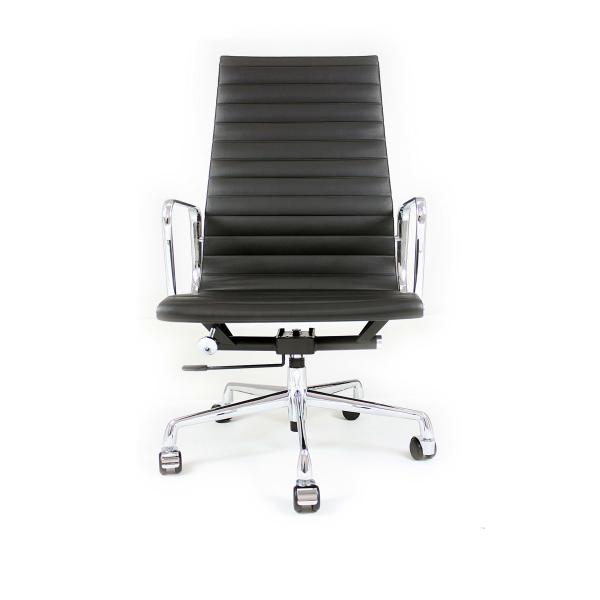 Quality PU Leather Modern High Back Office Chair Net Weight 15.9 Kg With Five Nylon Wheels for sale