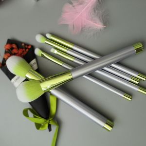 Essential 6 Piece Makeup Brush Set Green Bristles Plastic Handle