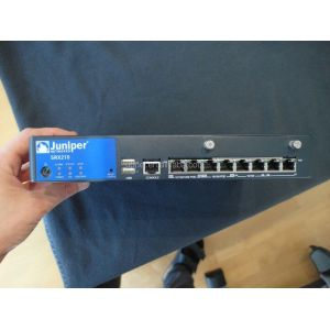 Juniper SRX210HE-POE,SRX services gateway 210 "Enhanced" with faster CPU, 2xGE +