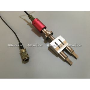 Buy cheap Hand Held Ultrasonic Penetration Welding Machine For Auto Parts from wholesalers