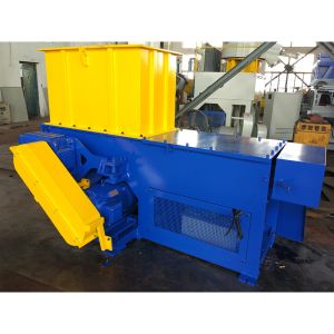 Buy cheap Eco Friendly Plastic Grinding Machine / Industrial Heavy Duty Shredder from wholesalers
