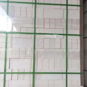 Buy cheap JM23 High Alumina Mullite Insulating Refractory Brick from wholesalers