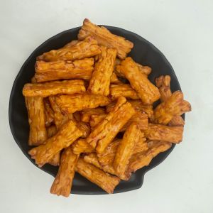 Buy cheap Glutinous Rice Cracker Snacks Spicy Rectangular Rice Crackers Bold Taste Unique Shape from wholesalers