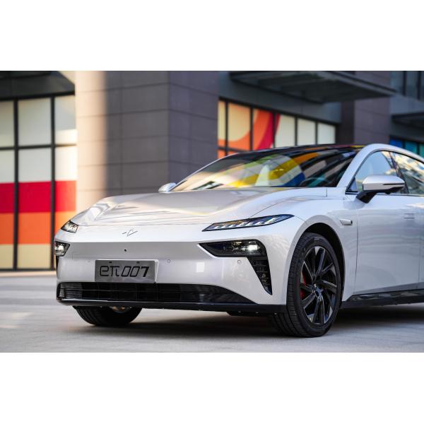 High Speed Pure Electric Sedan Dongfeng Yipai 007 5-door 5-seat Body Structure and 2915mm Wheelbase