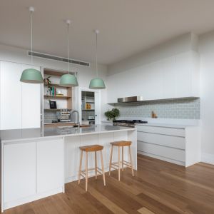 Buy cheap Home Matte White Melamine Kitchen Cabinet With Island from wholesalers