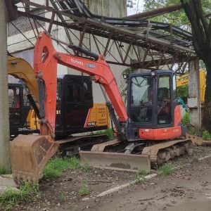 Buy cheap Blue Kubota 3 Ton Excavator 0.22m#194 Bucket Capacity 6000 KG Machine Weight product