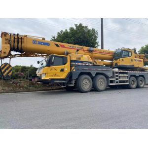 XCT80 80 Tons Mobile Crane with 4 Shafts