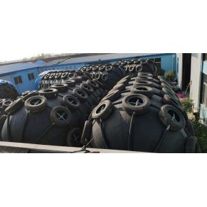 Customized Sizes Yokohama Type Rubber Fender for Boat Protection
