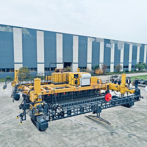 Quality 370L Diesel Tank Volume Concrete Paver Machine For Fast And Precise Paving for sale