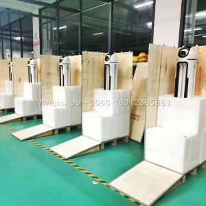 Infrared Temperature Autonomous 270uv I CM2 UV Cleaning Robot