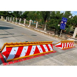 Buy cheap 880mm Depth Hydraulic Road Blocker With ISO14000/SGS/CE Certification from wholesalers