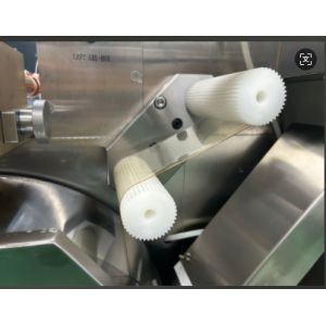 PLC And Touch Screen Control System Soft Gelatin Capsule Machine For Round