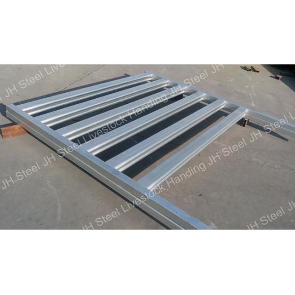 Quality Galvanised Steel 2.1x1.8m CE Cattle Yard Gates for sale