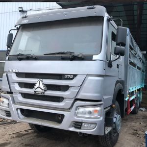 Buy cheap 10 12 Tyres Transport Heavy Used Howo 8x4 Cargo Truck from wholesalers