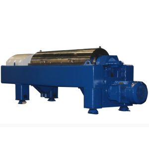 China Outstanding and Continuous Decanter Centrifuge 3 Phase Decanting Machine on sale