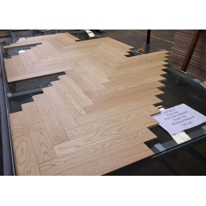 Buy cheap White Oak Herringbone Parquet Flooring with Matt 5-10% Finish and 25 Years Residential Warranty from wholesalers