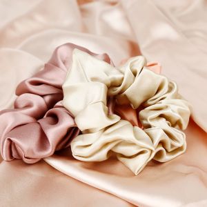 Buy cheap Custom 22mm Mulberry Silk Scrunchies 0.03kg Elastic Hair Bands from wholesalers