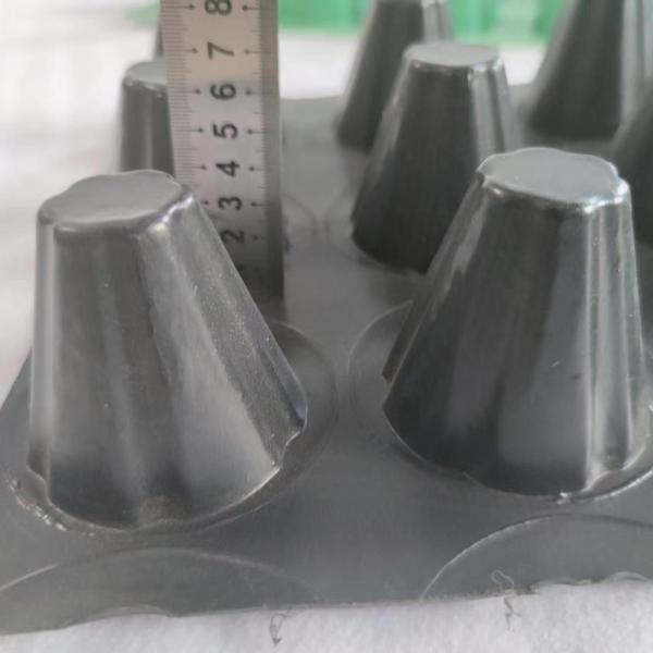 Quality Plastic Dimpled Foundation Membrane for Waterproofing and Drainage System Installation for sale