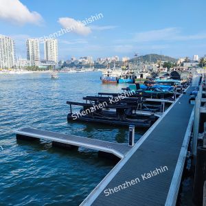 UV Resistant Marine Aluminum Gangways WPC Decking Floating Dock Ramp