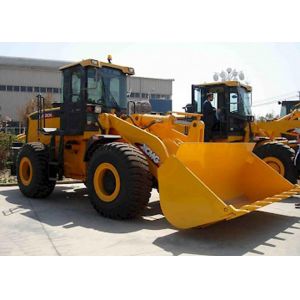 Diesel XCMG Front End Wheel Loader , 4 Ton Loading Weight Compact Tractor Loader