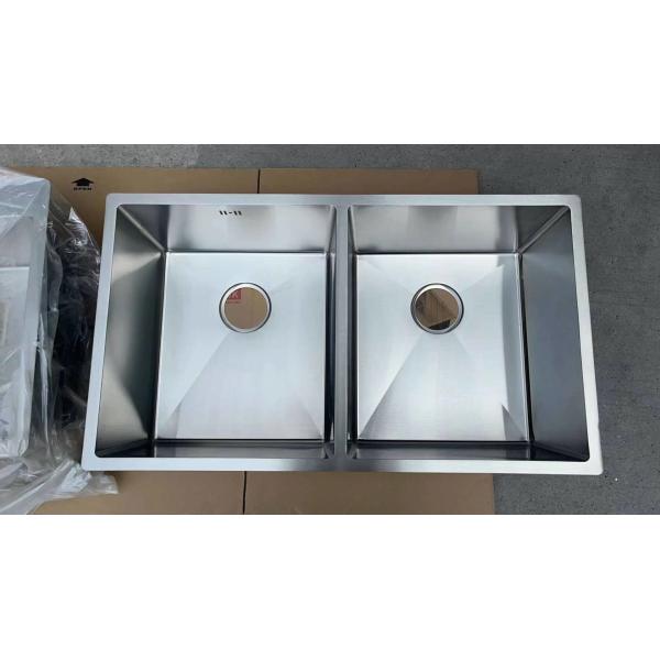 16 Gauge Brushed Handmade Kitchen Sink Undermount With Tap Hole