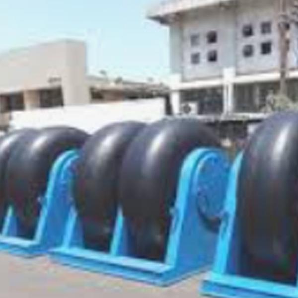 Manufacturers 10t-40t Capacity Corner Dock Gates Rubber Roller Fender