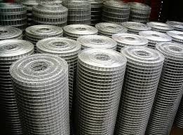 Buy cheap Hot Dipped Galvanized Welded Wire Mesh Fencing Rolls 2X2 4X4 5X5cm Firm Structure from wholesalers