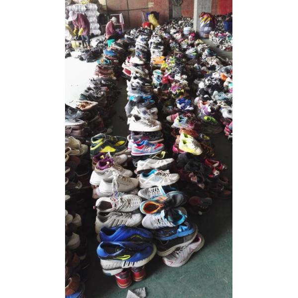 Buy cheap Sorted USED SHOES selected by hand from wholesalers