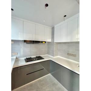 Buy cheap Modern Kitchen Cabinets with Quartz Countertop and Backsplash from wholesalers
