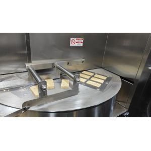 ZPW4 Biscuit Press Machine Rotary Tablet Press with 3840PC/H Capacity 2000kg