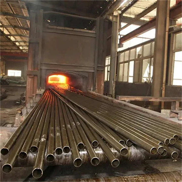 Quality Round Seamless Stainless Steel Pipe Cold Drawn Technique Customized for sale