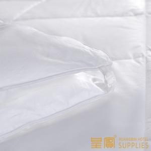 Buy cheap Custom Size Two In One Hotel Style Quilt For Spring Autumn from wholesalers