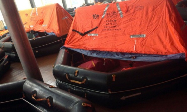 Quality Marine Lifesaving Equipment 12 Man Liferafts for sale