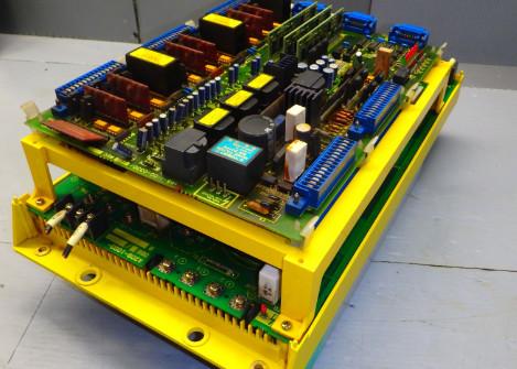 Quality 2000 RPM Positioning Servo Drive Variable Frequency Drive with 230V Output and 14A Rated Current for sale