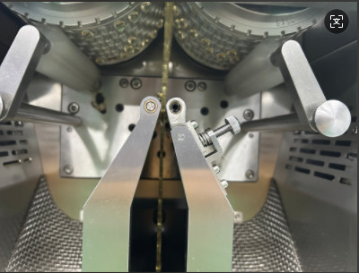 PLC And Touch Screen Control System Soft Gelatin Capsule Machine For Round