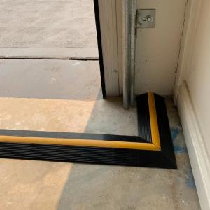 Buy cheap 30mm Height Rubber Garage Door Threshold Seal Sample Durable from wholesalers