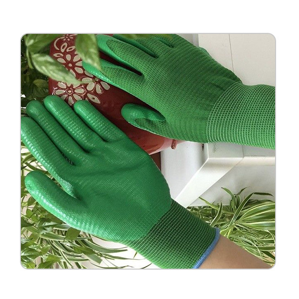 Buy cheap Green Tight Polyester Fiber With Smooth Nitrile Gloves from wholesalers
