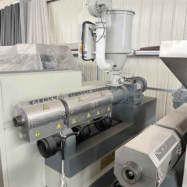 Quality Plastic Pipe Extruder Machine 5kw-100kw with PLC Control for sale