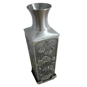 Buy cheap Indoor decorative metal planter flower vase pot from wholesalers