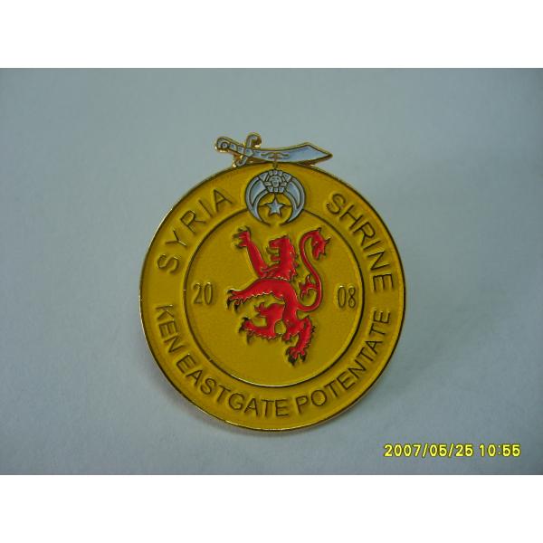 Quality Lovely design and factory price Iron Or Brass 1.2mm - 3.0mm lapel pin badge for sale