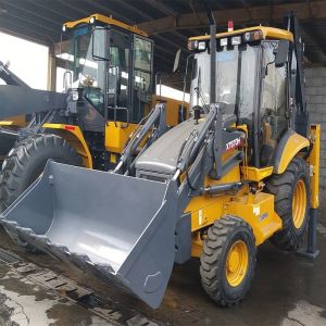 7.3T Heavy Earth Moving Machinery , Backhoe Loader WZ30-25 With 0.3m Digger