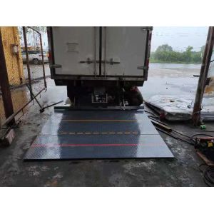Buy cheap Truck Mounted Tail Lift For Load And Unload Goods from wholesalers